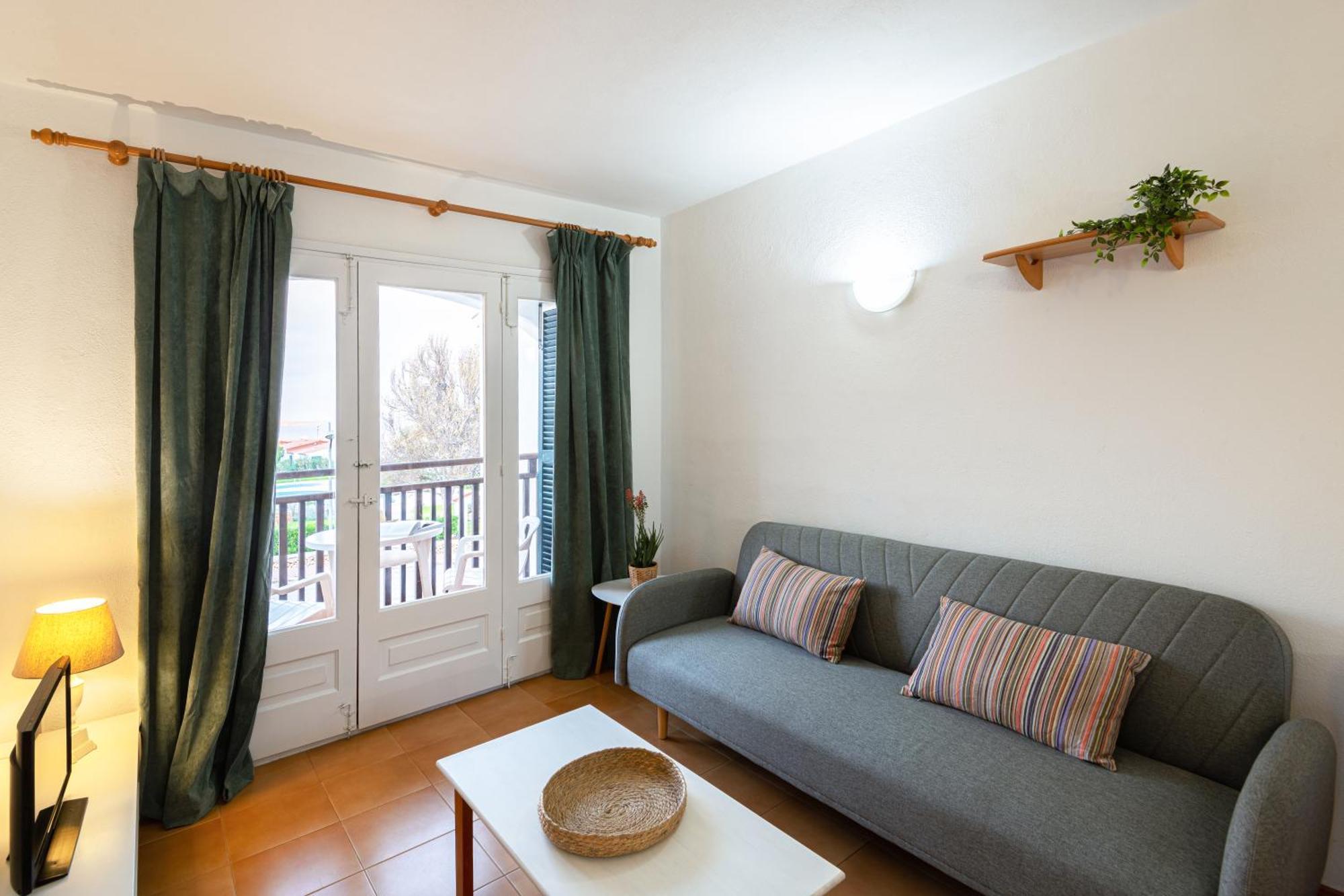 Menorca Sol Isla Apartment อาเรนาล เดน กาสเตล ภายนอก รูปภาพ