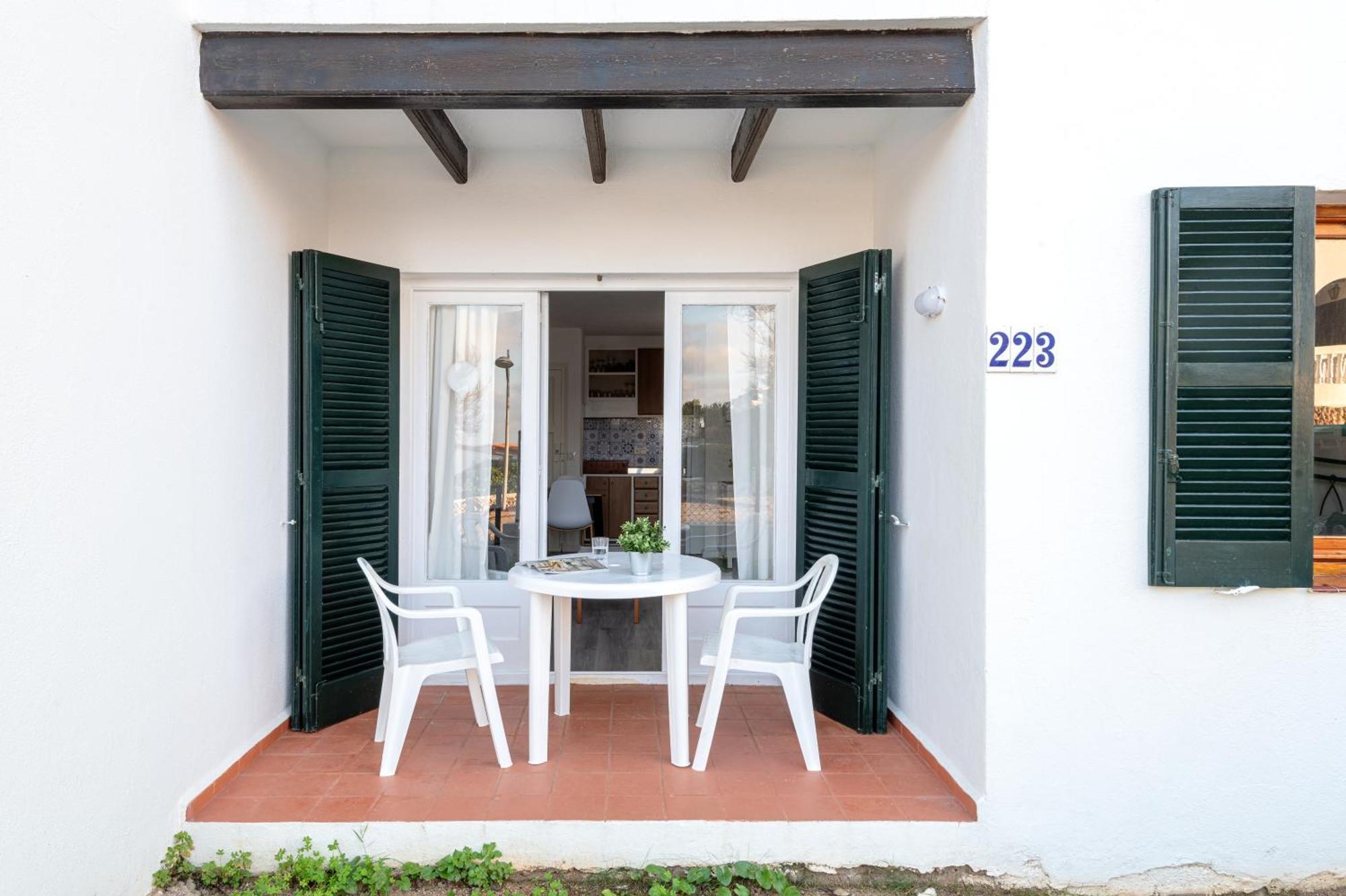 Menorca Sol Isla Apartment อาเรนาล เดน กาสเตล ภายนอก รูปภาพ
